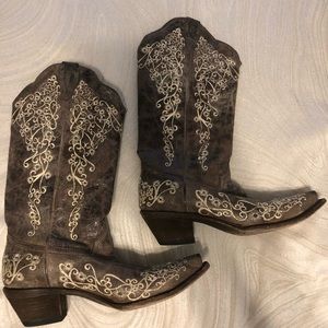 Corral cowgirl boots!